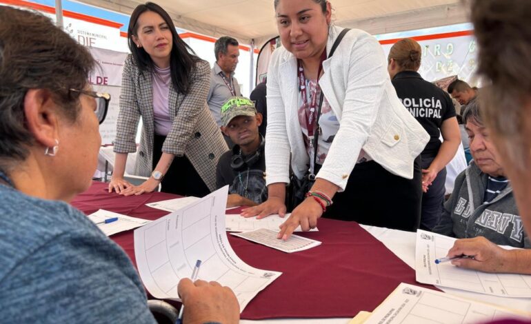Sandra Corona impulsa talleres comunitarios para la seguridad y el futuro de Zacualpan