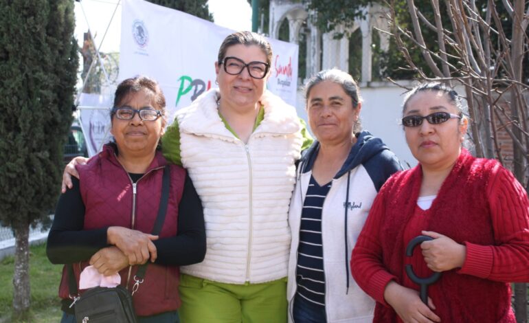 Primero Tu Vista llegó a Texcalac, la campaña de salud visual gratuita de Sandra Aguilar