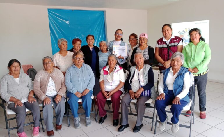Realizan con éxito en Zacualpan el taller “El cuidado en la tercera edad”
