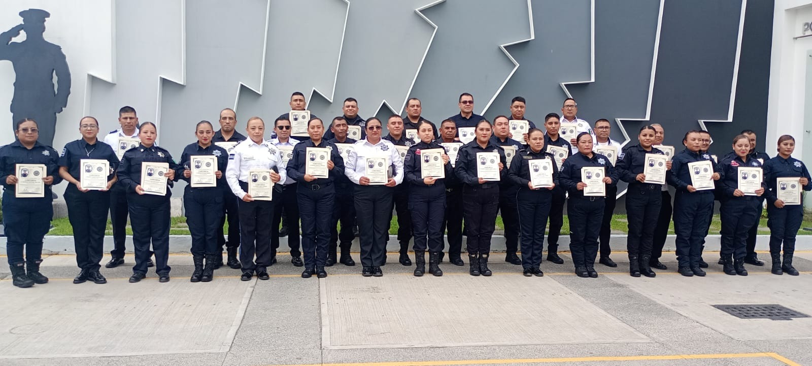 Zacualpan impulsa la profesionalización policial con nuevos elementos certificados