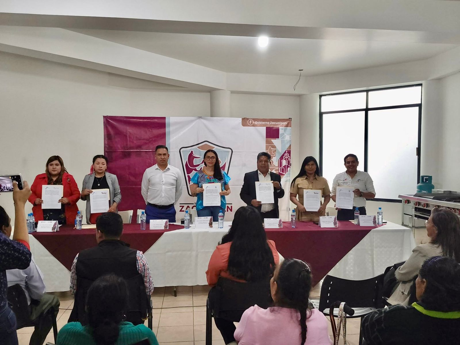 Zacualpan tiende puentes con sus migrantes: firman convenio con Fundación Jalisco USA