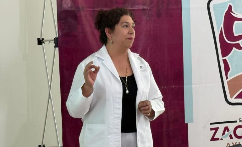 Realizan plática sobre primeros auxilios psicológicos en Zacualpan