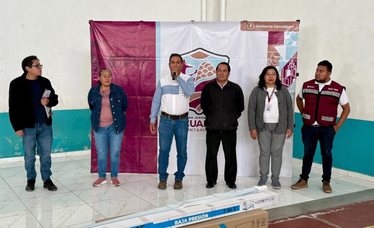 Zacualpan impulsa hogares sostenibles con entrega de apoyos a familias del municipio