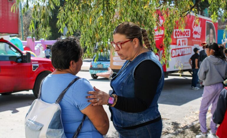 Sandra Aguilar lleva salud y sonrisas a Apizaquito con la campaña “Primero Tu Sonrisa”