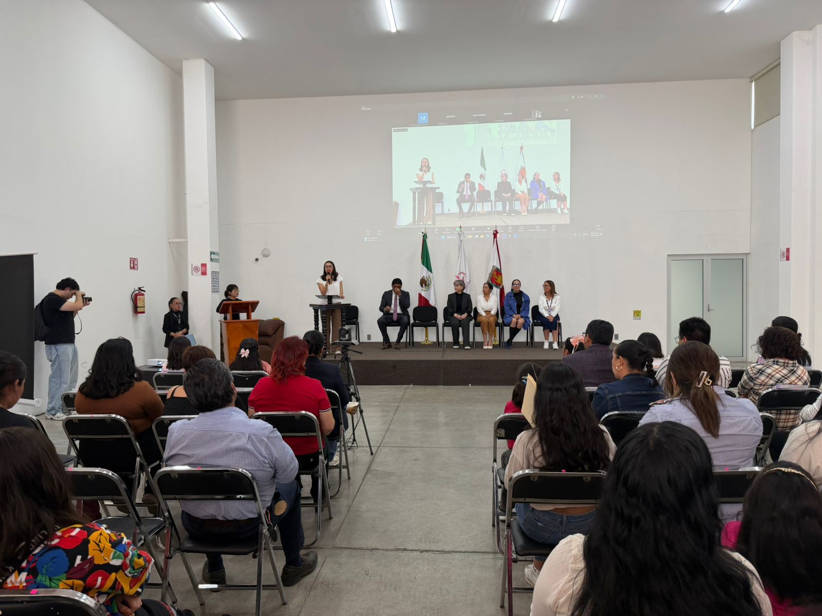 Ayuntamiento de Zacualpan impulsa la ciencia en niñas del municipio