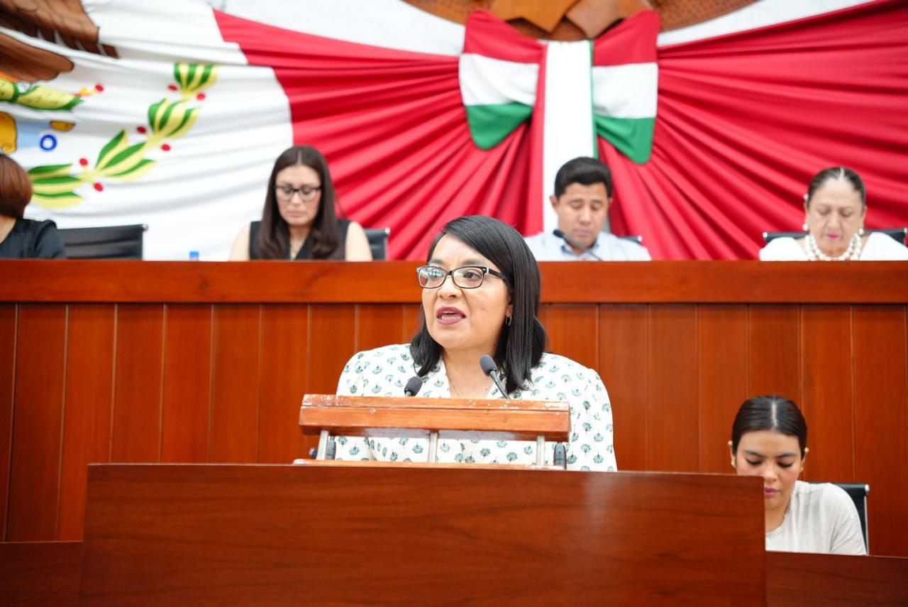 La diputada Laura Flores Lozano impulsa iniciativa para entornos seguros en escuelas