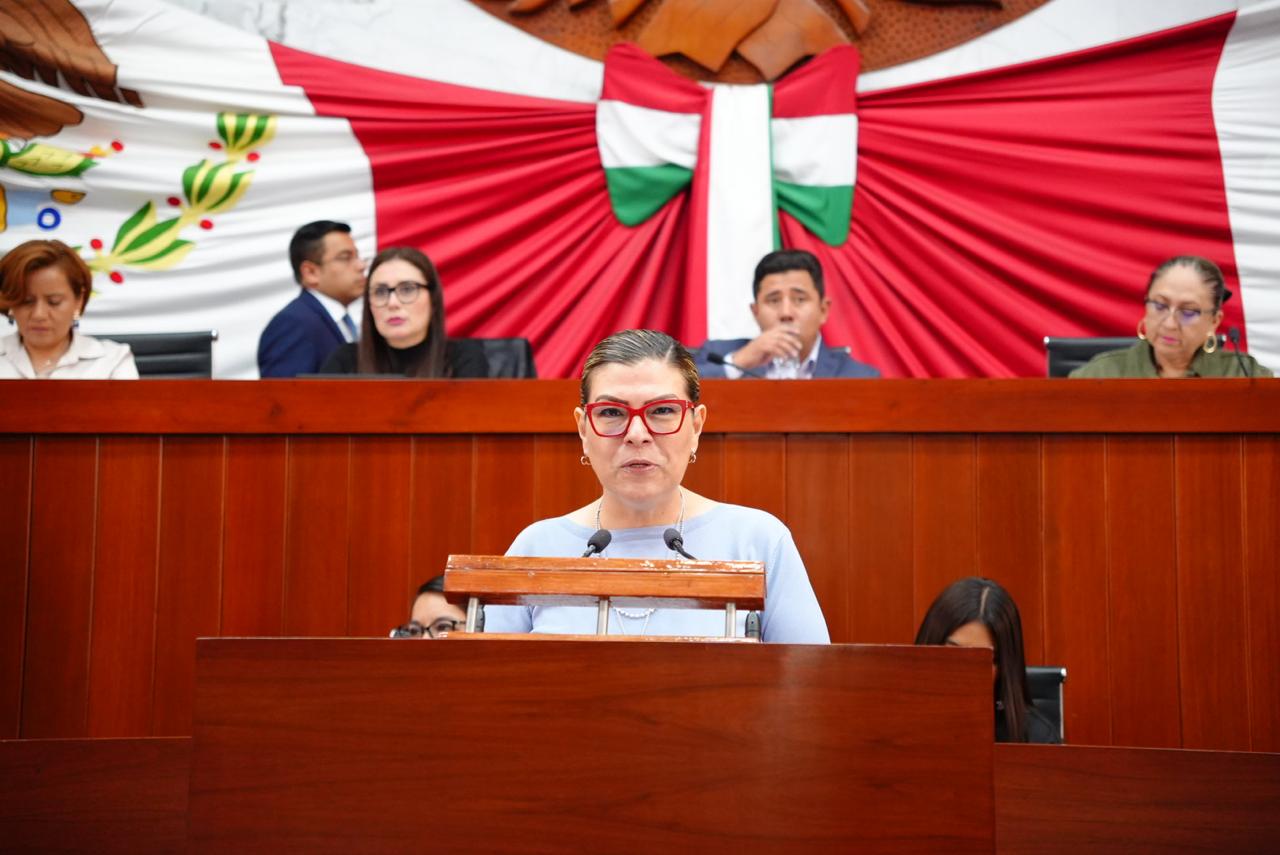 Sandra Aguilar propone ampliar licencias de maternidad y adopción para servidores públicos en Tlaxcala