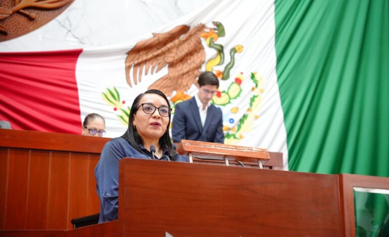 Laura Flores exige salida del titular de la SSC y cuestiona estrategia de seguridad en Tlaxcala