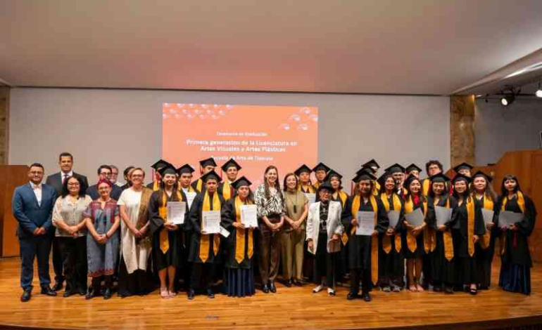 Egresa primera generación de la Licenciatura en Artes Visuales y Artes Plásticas de la Escuela de Arte de Tlaxcala
