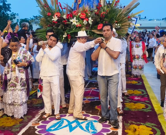 Arte efímero de Huamantla llega a Playa del Carmen y fortalece el intercambio cultural entre ambos municipios