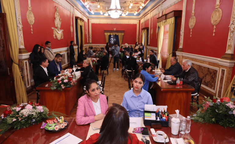 Gobernadora fortalece atención directa con sexta Audiencia Pública