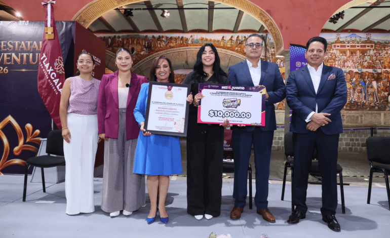 Tlaxcala reconoce a 11 jóvenes por su talento y aportaciones a la sociedad