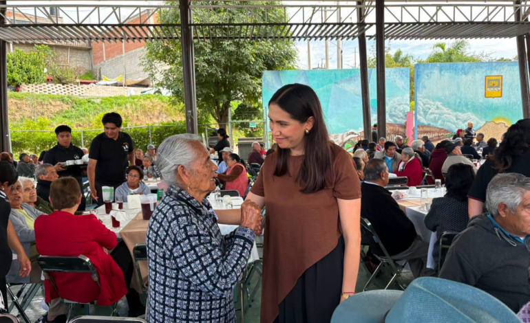 Zacualpan reconoce a sus personas adultas mayores con jornada de convivencia