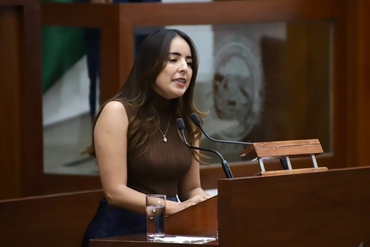 Miriam Martínez plantea cinco años de residencia para encabezar secretarías en Tlaxcala