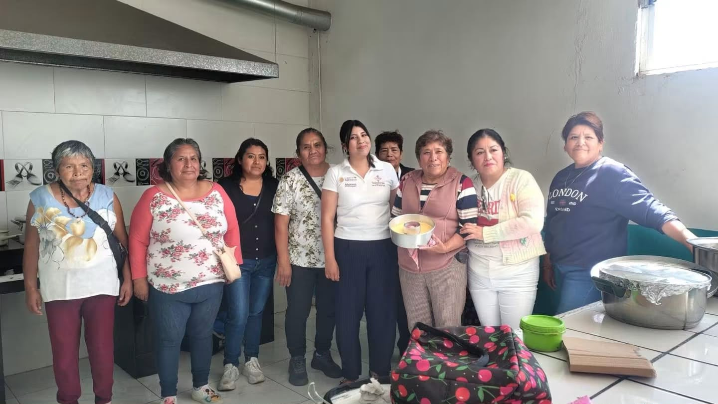 Sandra Corona impulsa la capacitación de mujeres en Zacualpan para fomentar el autoempleo